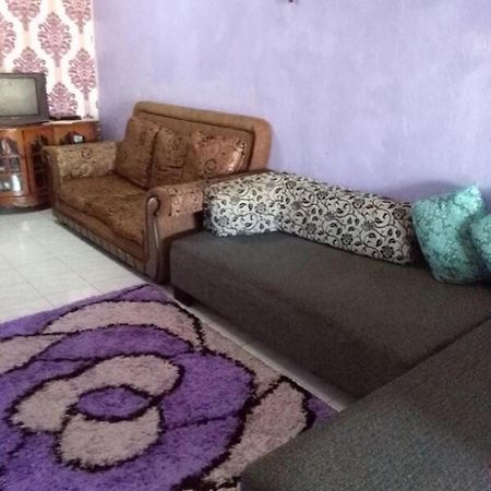 Deenaz Utara Homestay Алор-Сетар Экстерьер фото